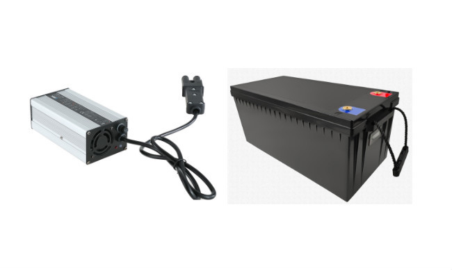 Portable Lithium Battery 12 Volt 200ah For Low Speed Tricycle Three-wheeler